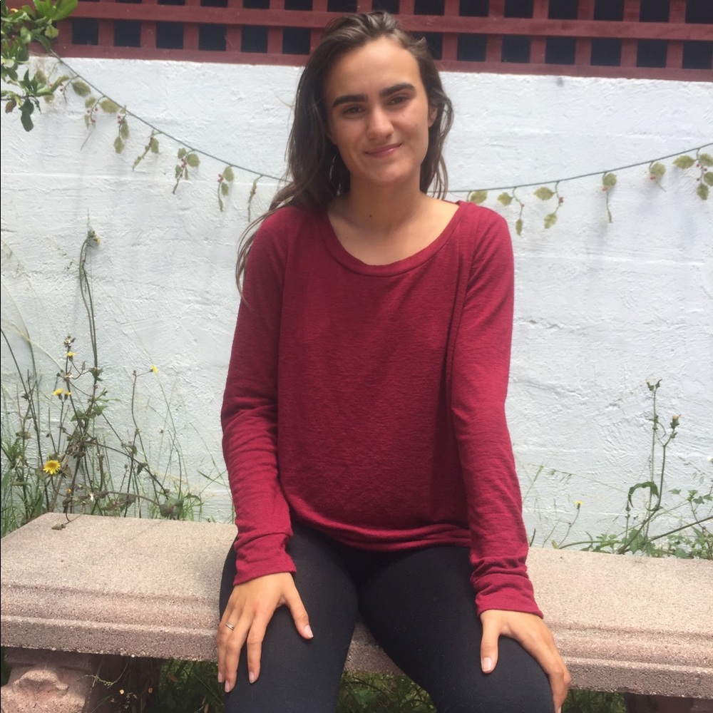 Victoria’s Secret Sweater in Maroon